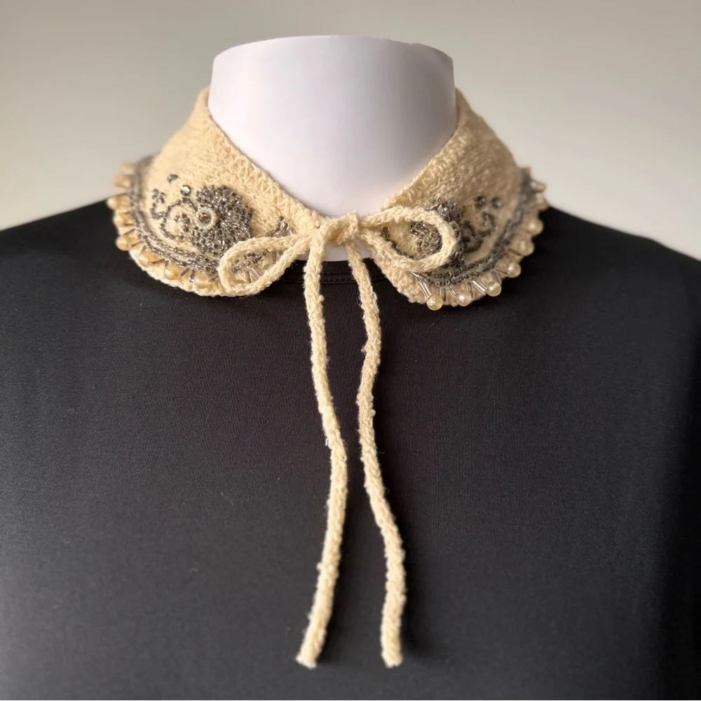 Vintage Cream Beaded Crochet Tie Necklace Collar